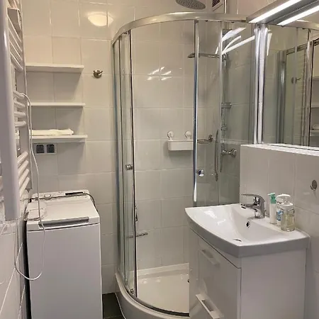 Przytulne I Wygodne Mieszkanie Apartman *